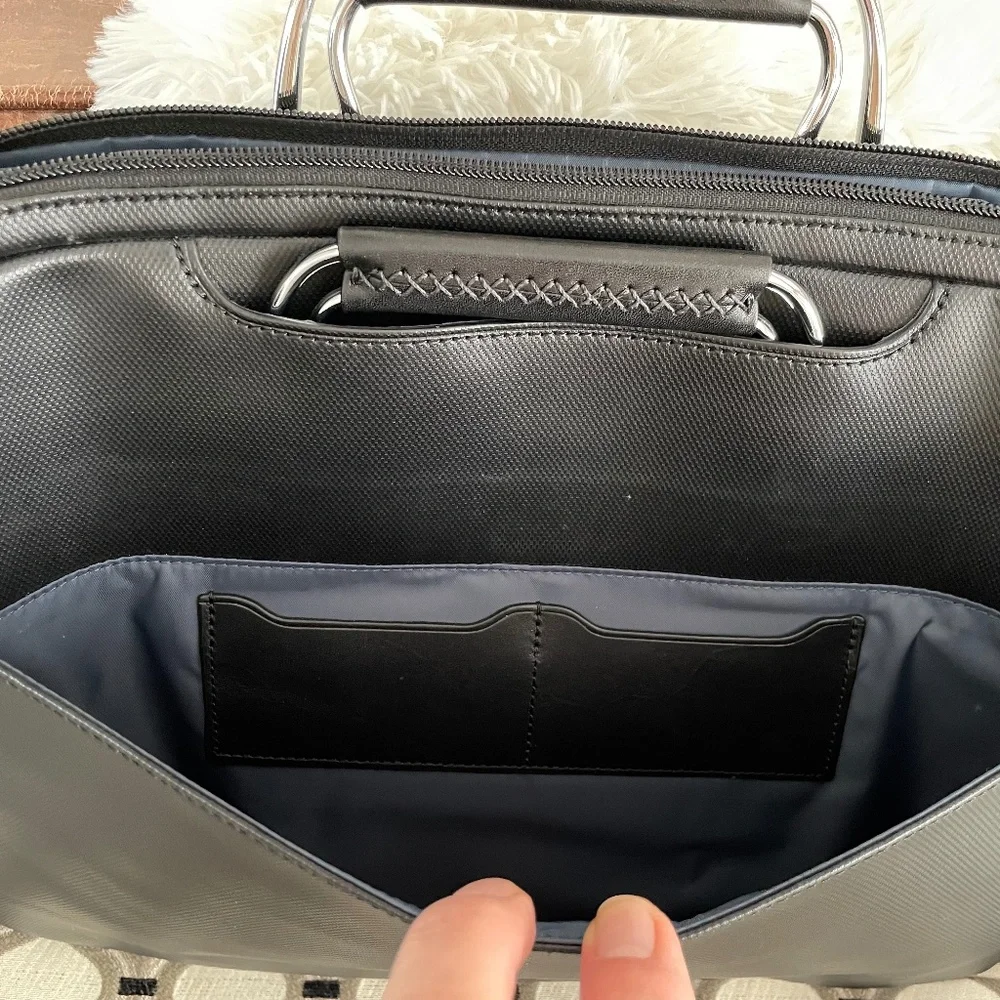 SOLD!! 
Tumi Arrivé Leather Laptop and Business brief - Picture 7 of 11